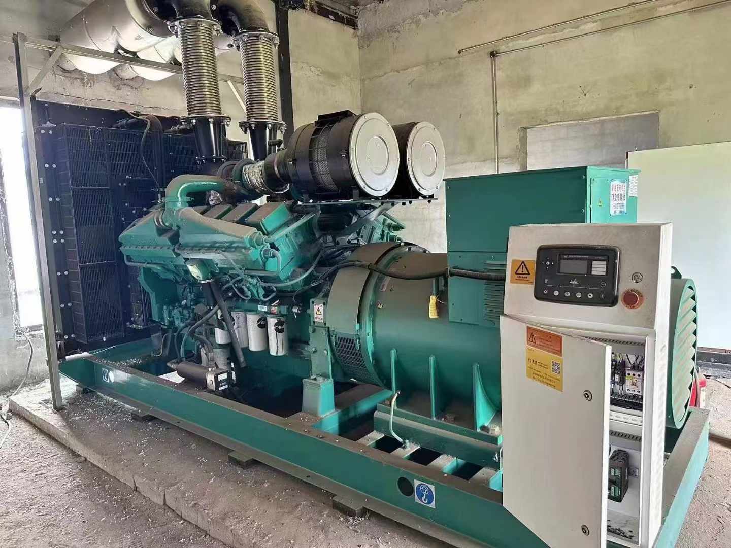 翔安无功补偿装置的性能评估需要考虑哪些因素？