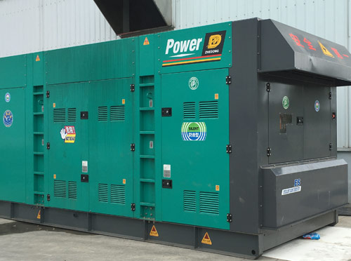 翔安升级发电机组的过程中需要注意哪些安全事项？