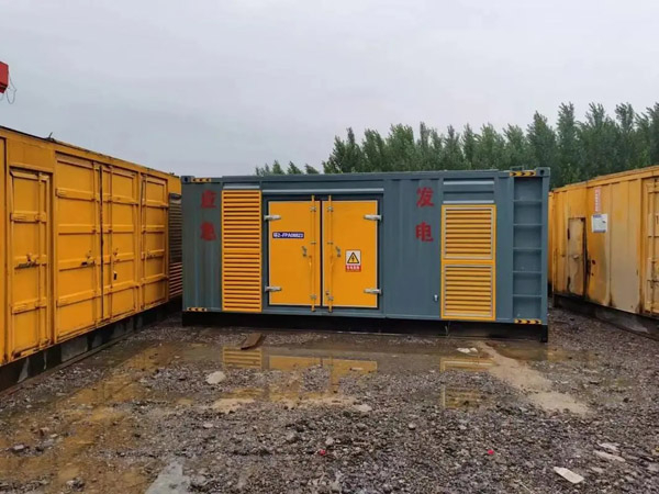 翔安柴油发电机如何判断干式空气滤清器是否需要更换？